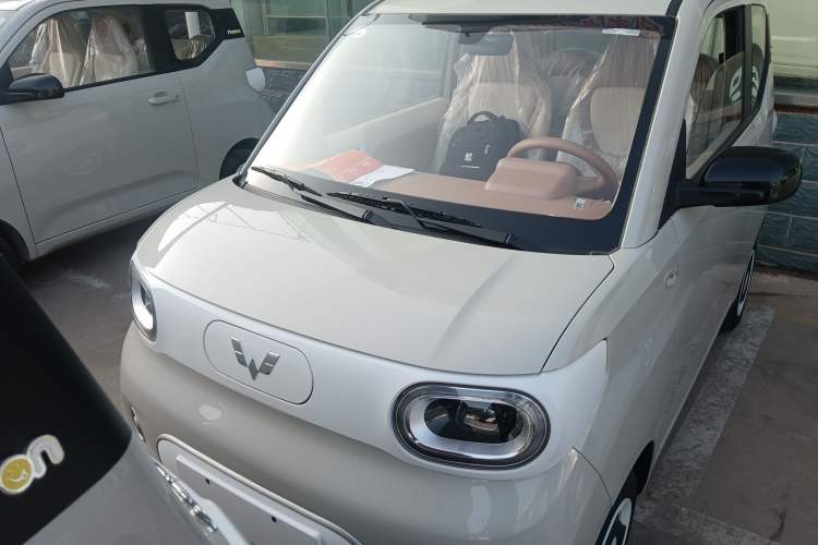 Used Wuling Hongguang MINIEV 2024 3rd Generation 215km Youth Edition