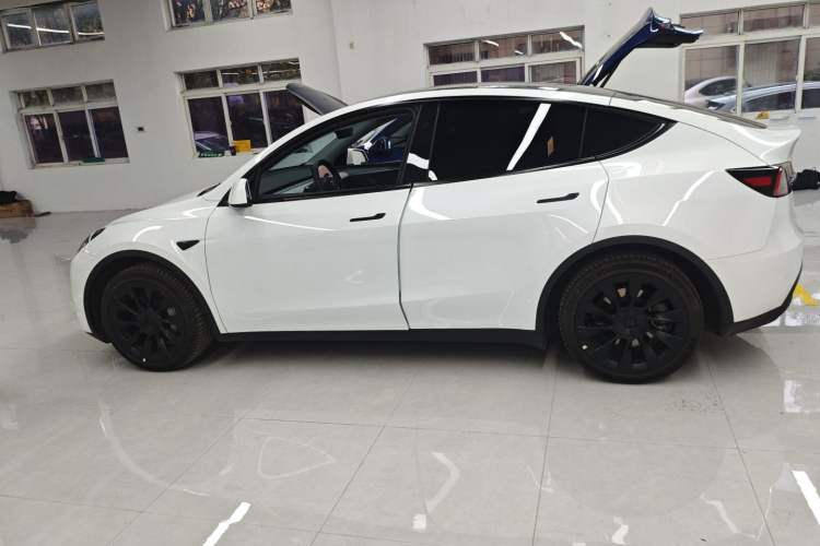 Used Tesla Model Y 2024 Rear-Wheel-Drive Version