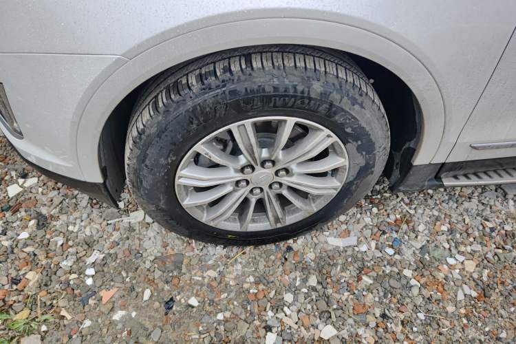 Used Cadillac XT5 2016 25T Luxury Model