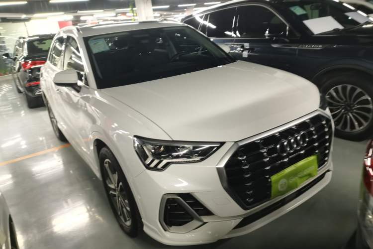 Used Audi Q3 2023 40 TFSI Fashion Dynamic Model