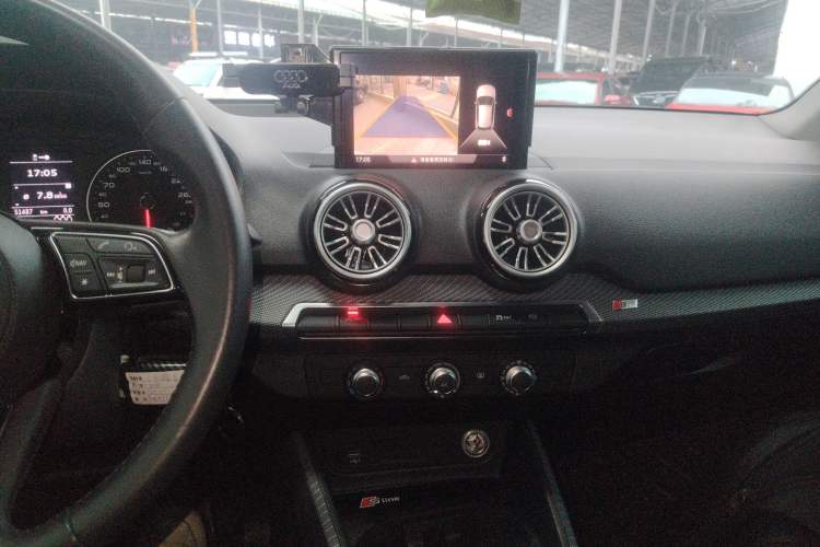 Used Audi Q2L 2018 35 TFSI Launch Exclusive Edition China VI
