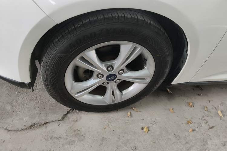 Used Ford Focus 2015 Sedan 1.6L Manual Comfort Model