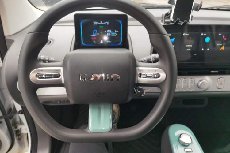 Used  Lumin 2023 301km Honey Dew Edition
