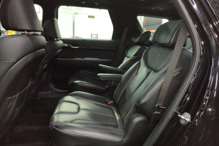 Used Hyundai Palisade 2023 3.5L Automatic All-Wheel Drive Calligraphy