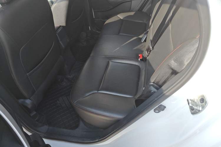 Used  Refine S3 2016 1.5L Manual Luxury Smart Version
