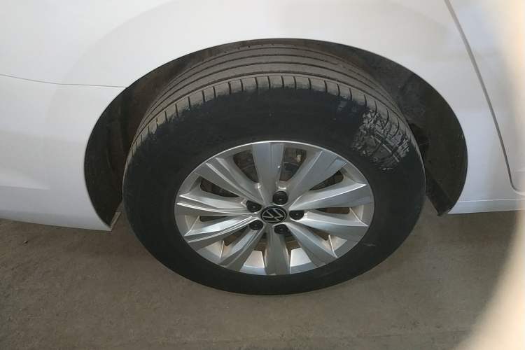 Used Volkswagen Lavida 2023 New Rui 1.5L Automatic New Yi Edition