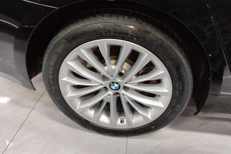 Used BMW 5 Series 2022 Restyled 525Li Luxury Package
