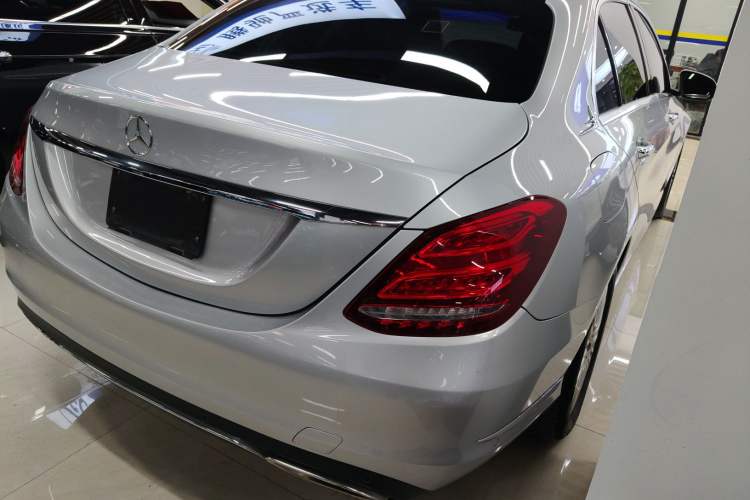 Used Mercedes-Benz C-Class 2015 Facelift C 200 L
