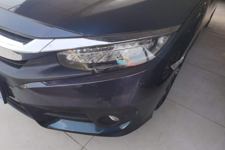 Used Honda Civic 2016 220TURBO CVT Prestige Edition
