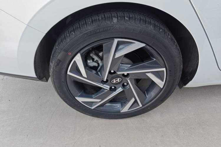 Used Hyundai Elantra 2023 1.5L CVT GLX Elite Edition
