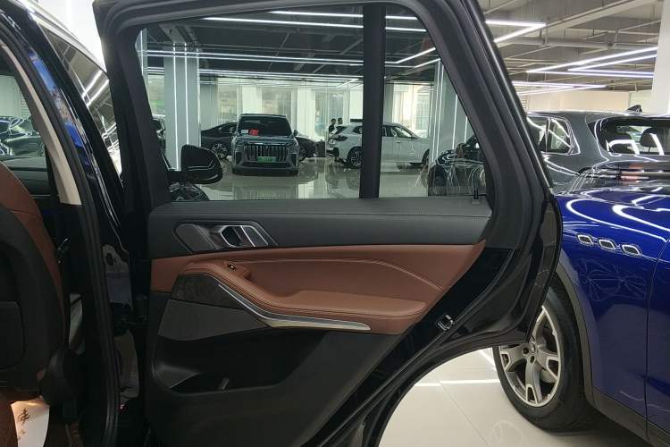 Used BMW X5 2020 xDrive40i M Sport Package
