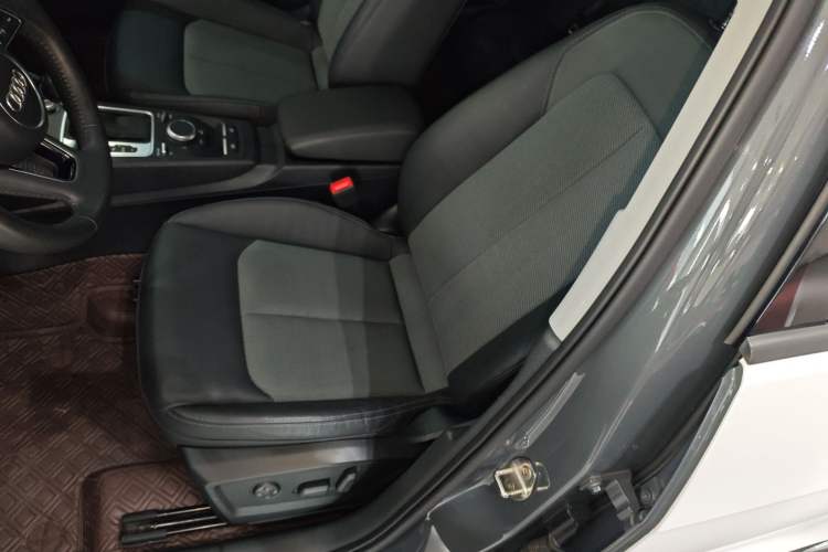 Used Audi Q2L 2020 35 TFSI Fashionable and Elegant Model