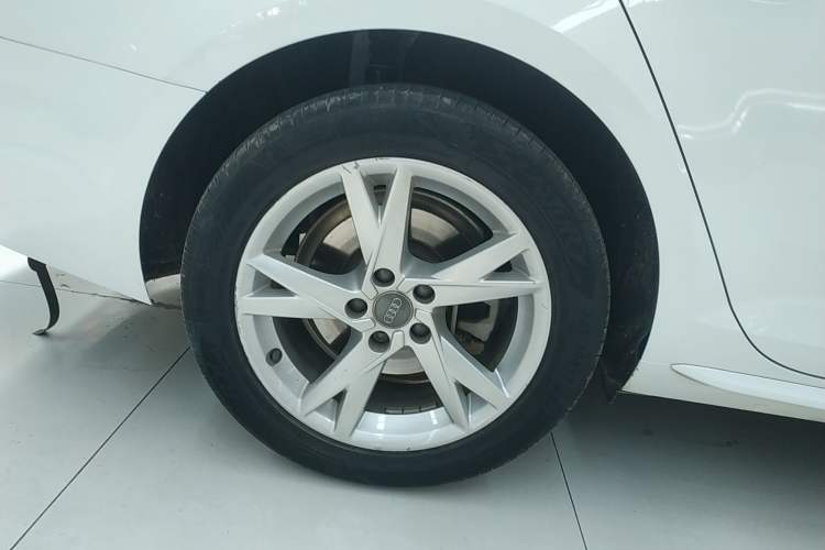 Used Audi A4L 2018 30th Anniversary Edition 40 TFSI Trendy Model
