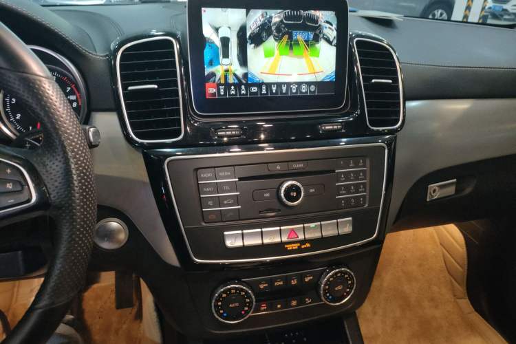 Used Mercedes-Benz GLE Coupe 2017 GLE 320 4MATIC Coupe SUV
