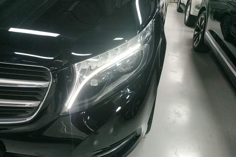 Used Mercedes-Benz V-Class 2018 V 260 Prestige Edition China VI