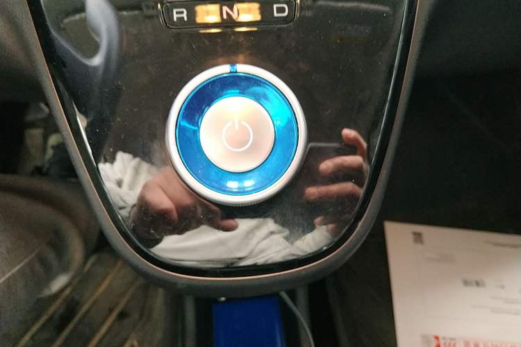 Used ORA White Cat 2022 Xiaoyue Mao Edition 401 km Flagship Model Lithium Ternary
