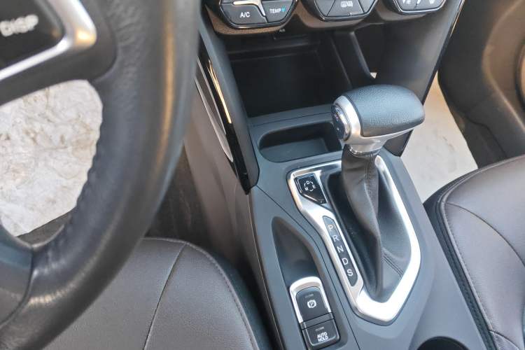 Used GAC Trumpchi GS4 2017 235T Automatic Two-Wheel Drive Luxury Smart Connectivity Version
