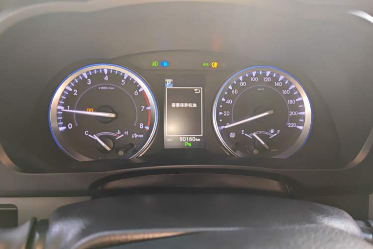 Used Toyota Highlander 2018 2.0T Four-Wheel Drive Luxury Edition 7 Seats China V Emission Standard
