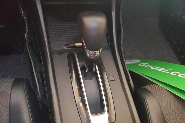 Used Honda Jade 2017 1.8L automatic Comfort version 5 seats