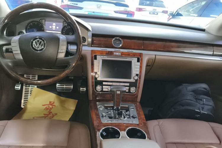 Used Volkswagen Phaeton 2012 3.0L Executive Version