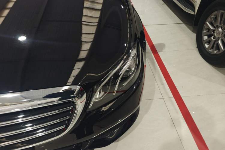 Used Mercedes-Benz E-Class 2018 Facelifted E 300 L Stylish Version
