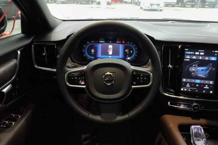 Used Volvo S90 2024 B5 Zhiyuan Luxury Edition