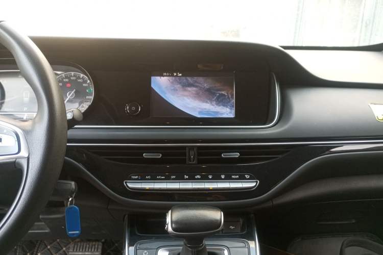 Used GAC Trumpchi M6 2021 270T DCT Elite Edition (7-seater)