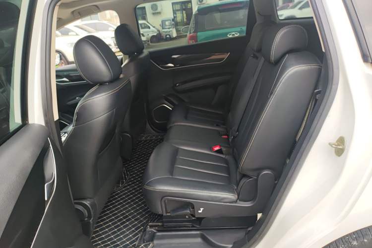 Used BYD Song MAX 2019 1.5T Automatic Smart Connect Ruiyi Sunroof Model 7 Seats China VI Standard
