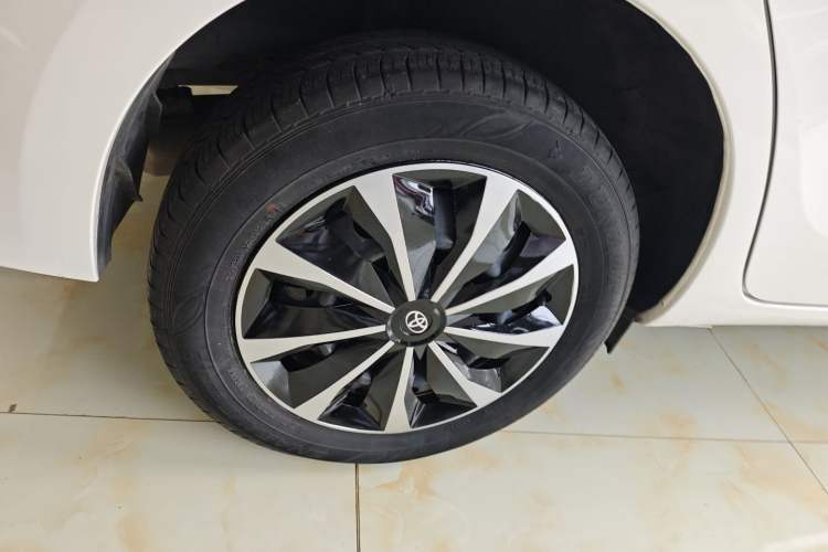 Used Toyota YARiS L 2016 Revised 1.5E CVT Charming Edition
