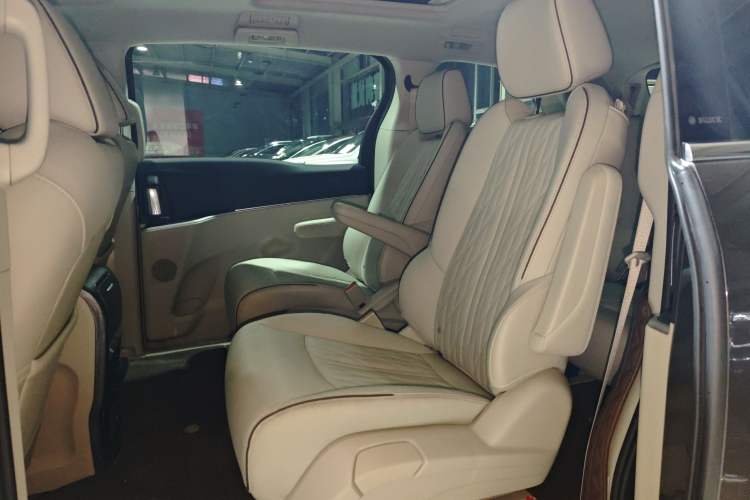 Used Buick GL8 2022 Land Executive Class 652T Prestige Model