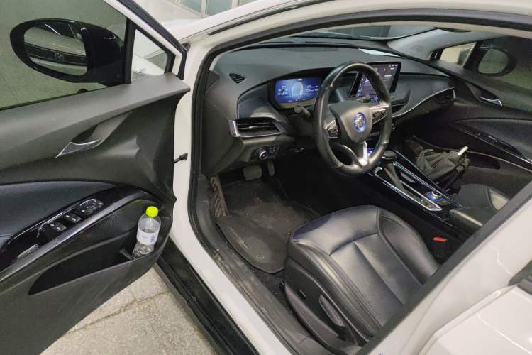 Used Buick Velite 6 2023 430km Range Commuter Version
