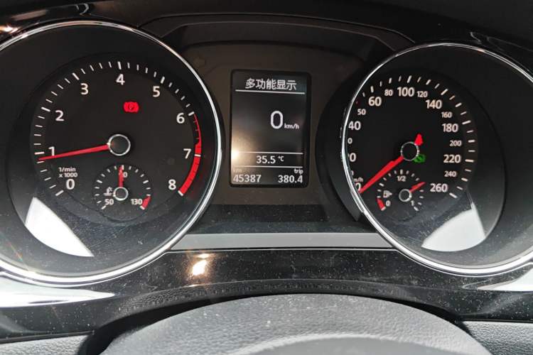 Used Volkswagen Sagitar 2018 180TSI DSG Prestige Edition
