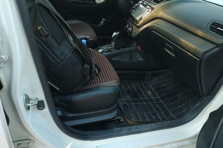 Used Kia K2 2012 Sedan 1.6L Automatic Transmission Premium Commemorative Edition