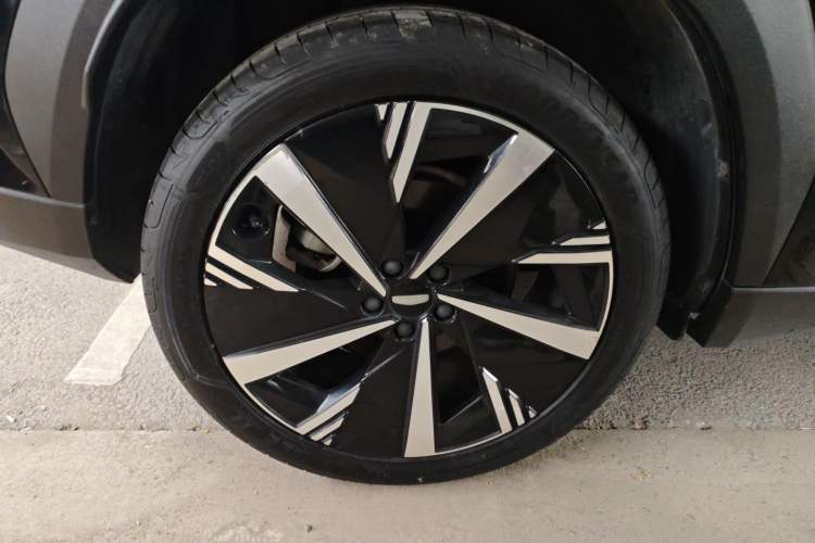 Used Geely Auto FX11 2023 1.5TD DCT Prestige Edition
