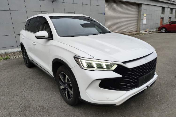 Used BYD Song Pro New Energy 2024 HONOR Edition DM-i 71KM Navigation Model
