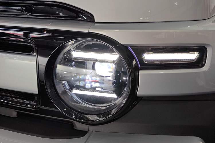 Used  V23 2025 501 Four-Wheel Drive Intelligent Driving Version