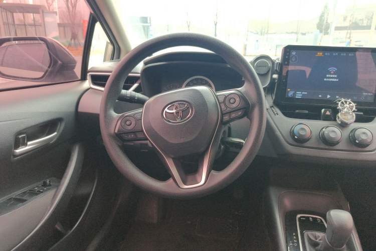 Used Toyota Corolla 2019 1.2T S-CVT GL Pioneer Edition
