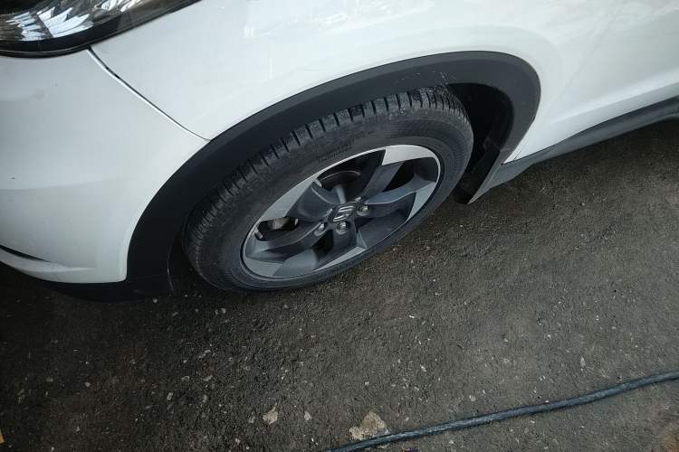 Used Honda Vezel 2015 1.8L CVT 2WD Luxury Model