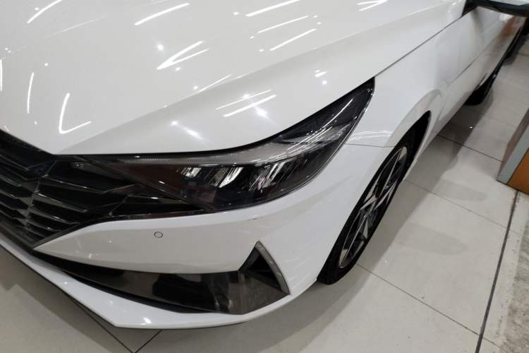 Used Hyundai Elantra 2021 1.5L CVT LUX Prestige Edition