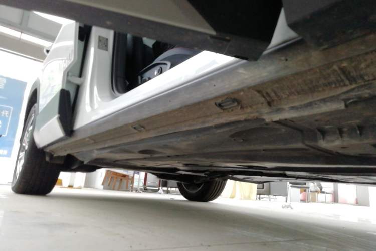 Used Volkswagen Tharu 2023 300TSI Two-Wheel-Drive Moon Luxury Edition
