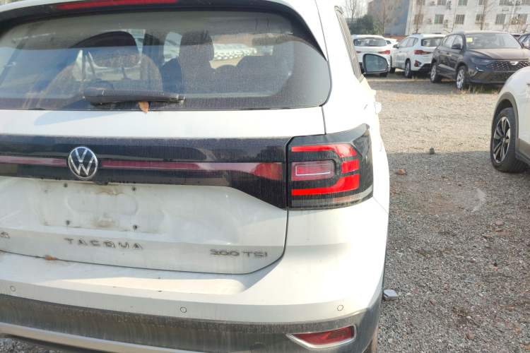 Used Volkswagen Tacqua 2023 200TSI DSG Joy-Connect Edition