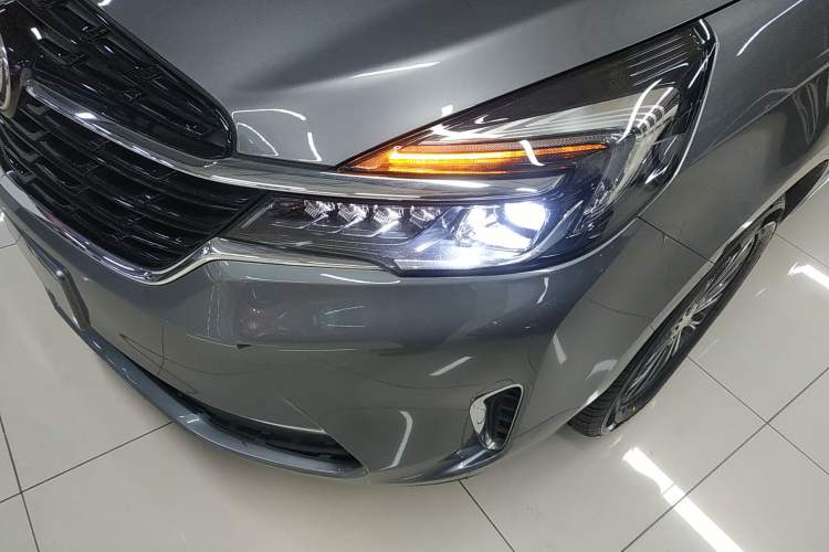 Used Buick GL8 2022 Land Business Class 652T Luxury Model