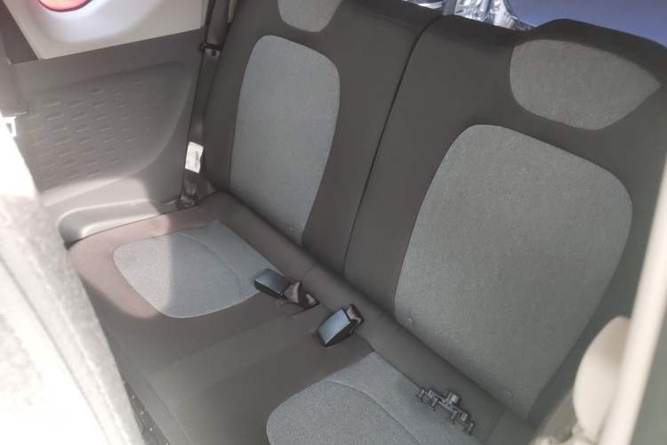 Used Wuling Hongguang MINIEV 2021 Macaron Premium Model – Lithium Iron Phosphate