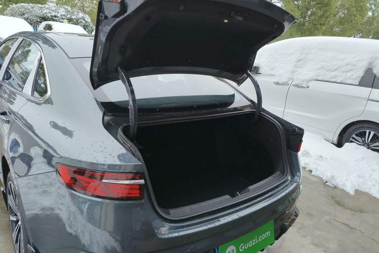 Used Geely Auto Preface 2025 Dongfang Yao 1.5TD Kunlun Edition
