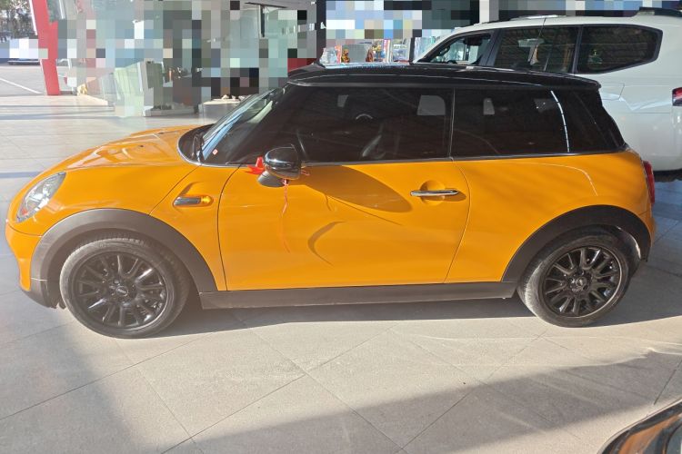Used  MINI 2016 1.5T COOPER
