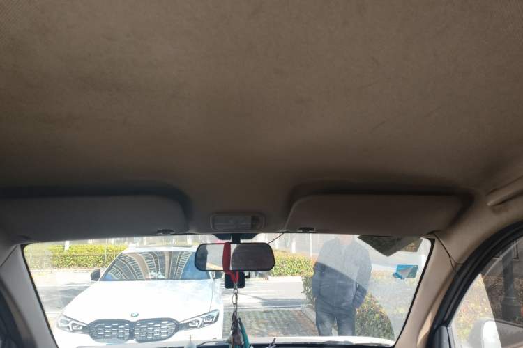 Used Wuling Hongguang V 2019 1.5L Jingqu Version China VI LAR
