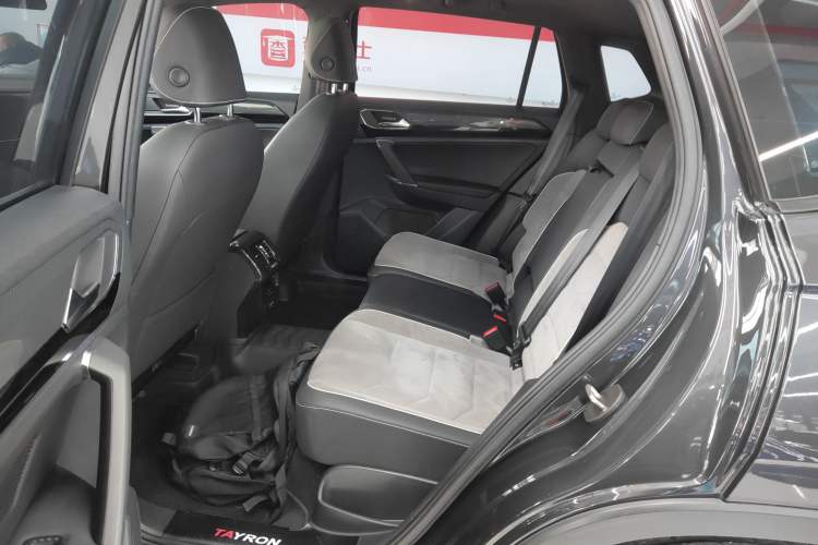 Used Volkswagen Tayron 2020 380TSI All-Wheel Drive R-Line Connected Version
