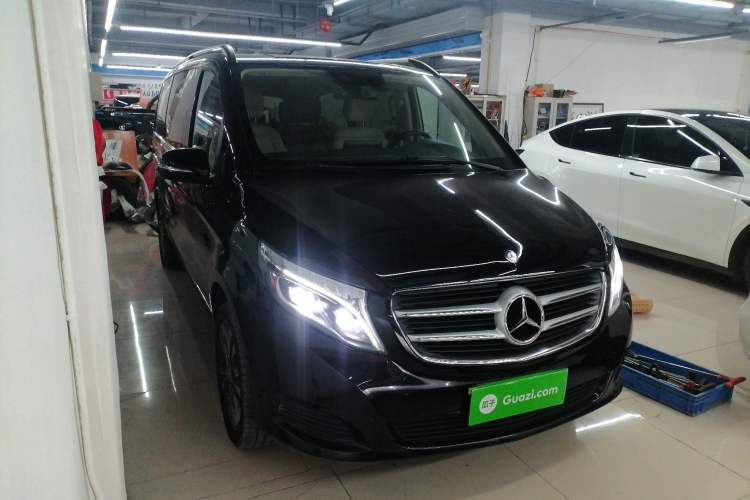 Used Mercedes-Benz V-Class 2016 V 260 Avantgarde Edition