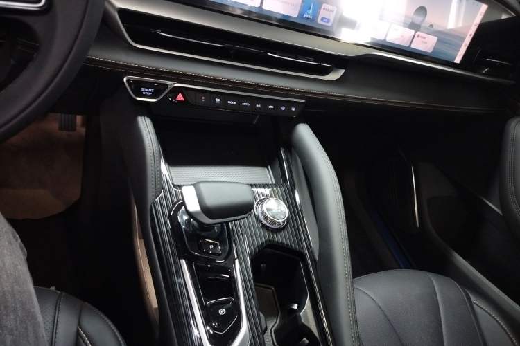 Used Geely Auto Monjaro L 2024 2.0TD DCT EVO Two-Wheel Drive Long-Range Version
