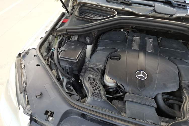 Used Mercedes-Benz M-Class 2014 ML 400 4MATIC Dynamic Model